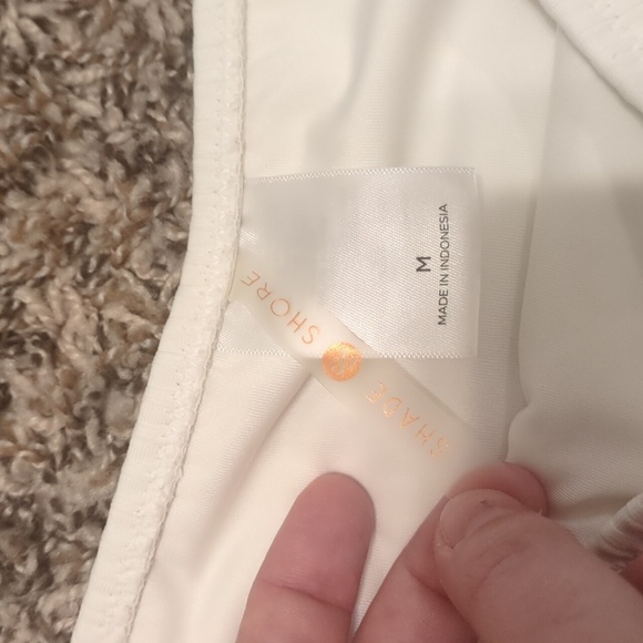 Shade & Shore white ribbed sleeveless cutout one piece swimsuit - Picture 6 of 9